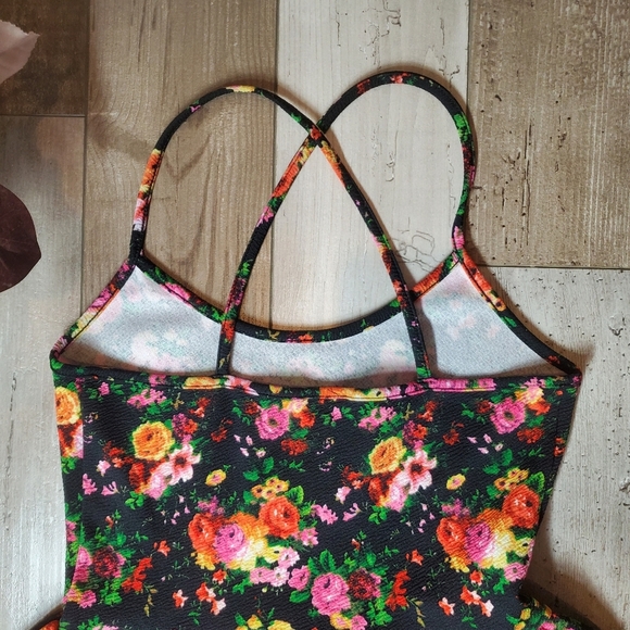 Wet Seal Black Floral Print Crisscross Back Mini Skater Dress Size Small NWOT - Picture 9 of 12